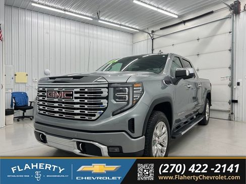 Used 2025 GMC Sierra 1500 Denali w/ Technology Package AWD/4WD image 6