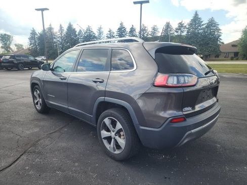 Used 2019 Jeep Cherokee Limited FWD image 3