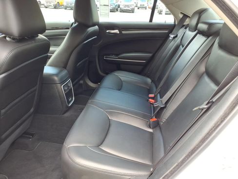 Used 2023 Chrysler 300 Touring L w/ Popular Equipment Group AWD/4WD image 33