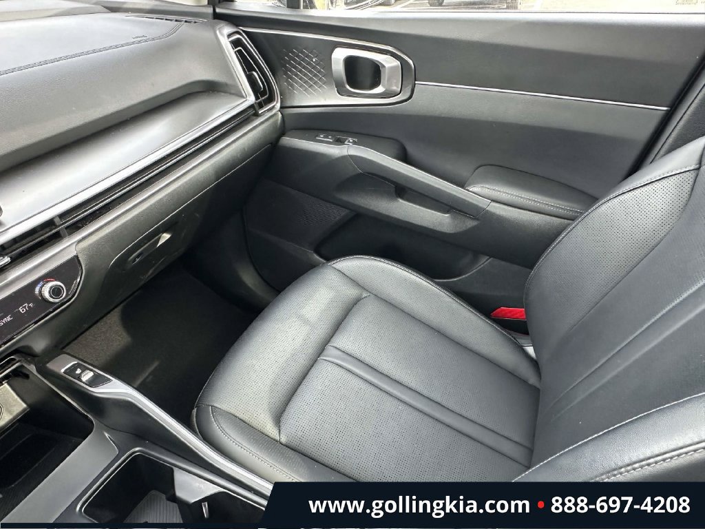 Certified 2025 Kia Sorento EX w/ EX Panoramic Sunroof Package AWD/4WD image 33