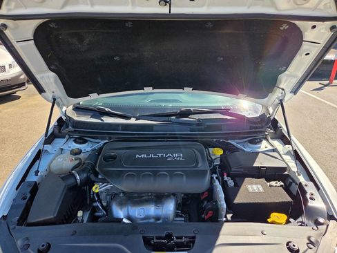 Used 2015 Chrysler 200 Limited FWD image 20