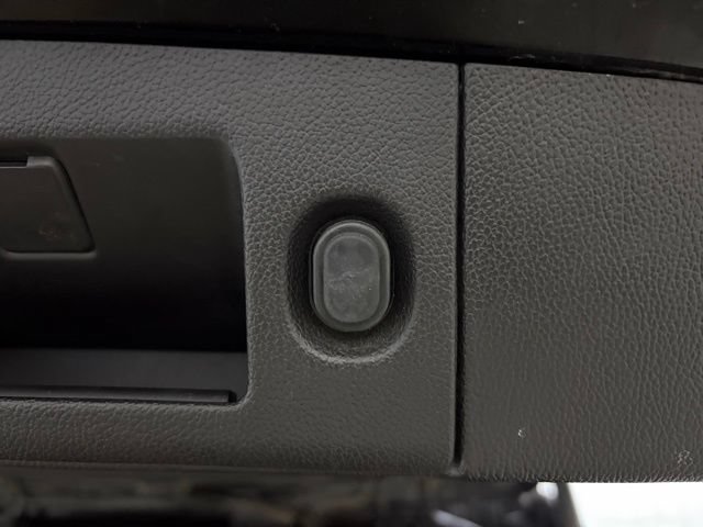 Used 2015 Chevrolet Suburban LT AWD/4WD image 10