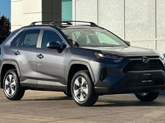 New 2025 Toyota RAV4 XLE video 2