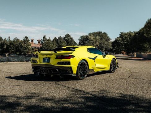 Used 2024 Chevrolet Corvette Z06 RWD image 7