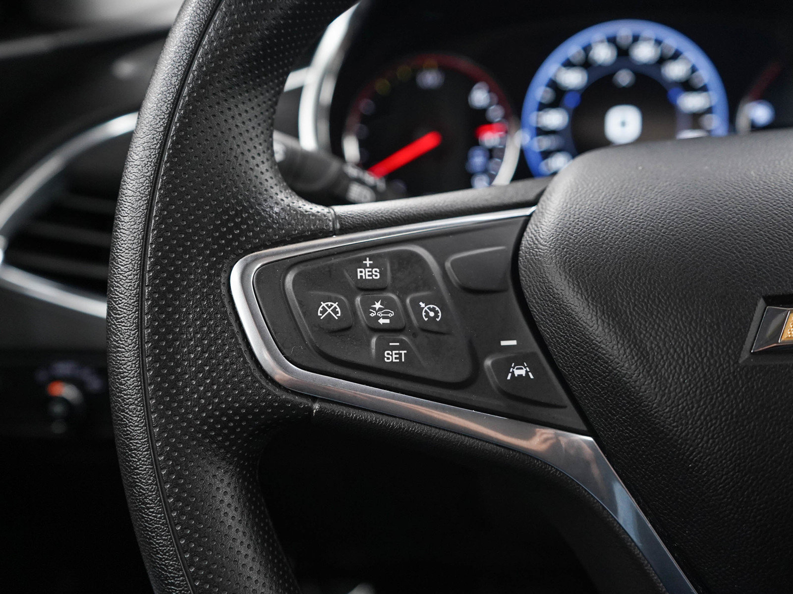 Used 2019 Chevrolet Malibu Hybrid FWD image 23