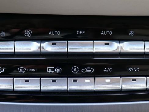 Used 2017 Genesis G90 3.3T Premium RWD image 48