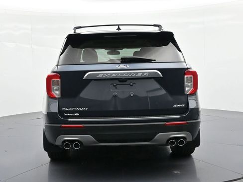 Used 2022 Ford Explorer Platinum w/ Equipment Group 601A AWD/4WD image 7