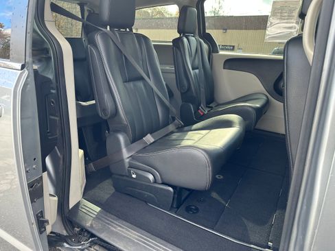 Used 2020 Dodge Grand Caravan Crew w/ Quick Order Package 29L image 12