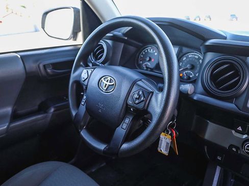 Certified 2018 Toyota Tacoma SR image 16
