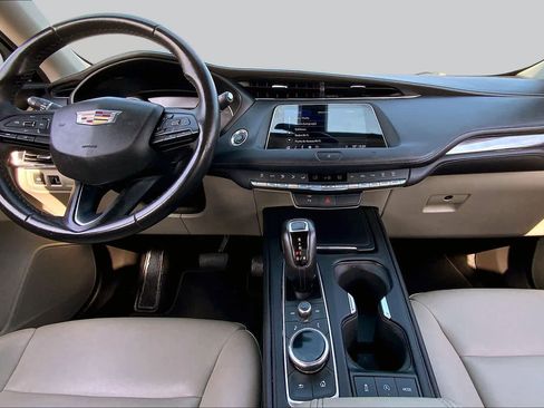 Used 2019 Cadillac XT4 Luxury FWD image 24