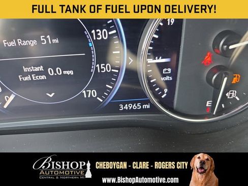 Used 2023 Buick Enclave Premium AWD/4WD image 2