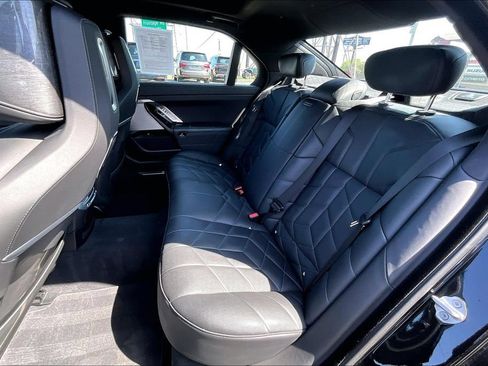 Used 2024 BMW 740i RWD image 36