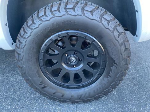 Used 2017 RAM 1500 Laramie w/ Convenience Group RWD image 5