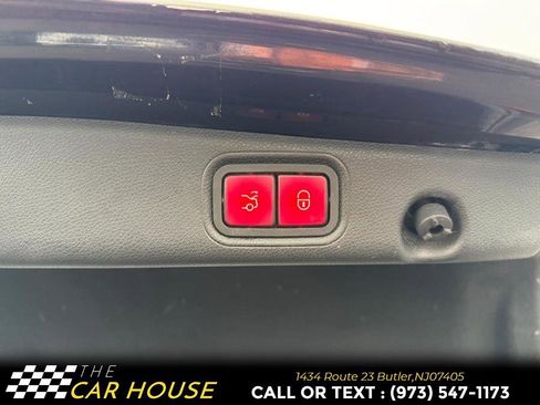 Used 2018 Mercedes-Benz E 300 4MATIC image 21