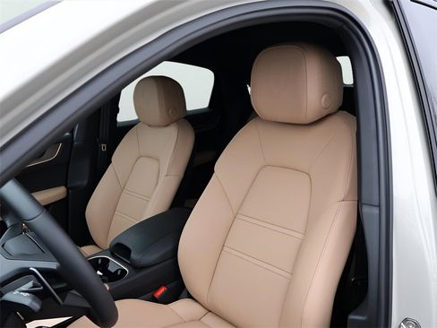 New 2026 Porsche Cayenne Coupe image 5