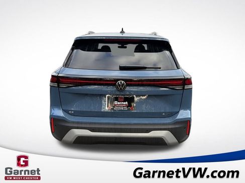 New 2025 Volkswagen Tiguan SE image 4
