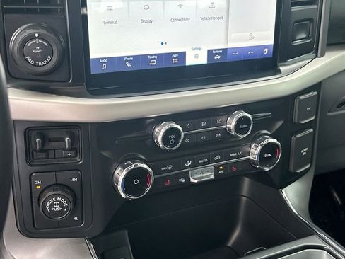 Used 2022 Ford F150 XLT w/ Equipment Group 302A High AWD/4WD image 30