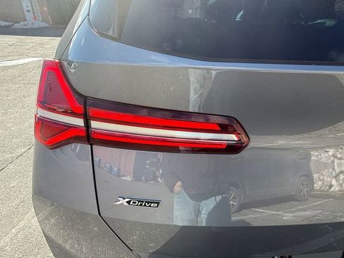 Used 2025 BMW X3 xDrive30i w/ Premium Package image 33