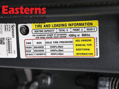 Used 2019 Volvo XC60 T6 Momentum w/ Premium Package image 37