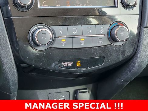 Used 2019 Nissan Rogue S w/ Special Edition Package image 21