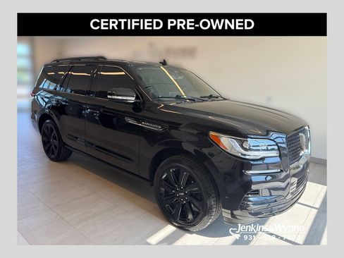 Certified 2023 Lincoln Navigator Reserve AWD/4WD image 1