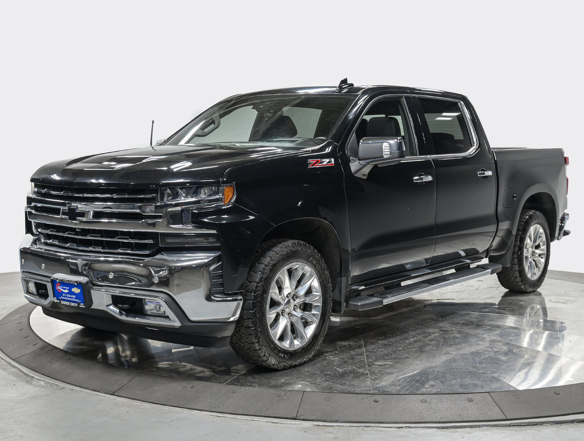 Used 2022 Chevrolet Silverado 1500 LTZ w/ LTZ Premium Package AWD/4WD image 1