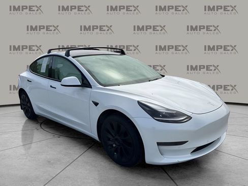 Used 2021 Tesla Model 3 Standard Range Plus RWD image 7