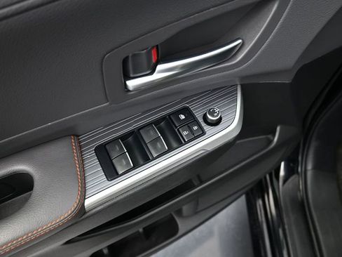 Used 2022 Toyota Sienna XSE image 11