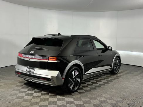 Used 2025 Hyundai Ioniq 5 Limited image 7