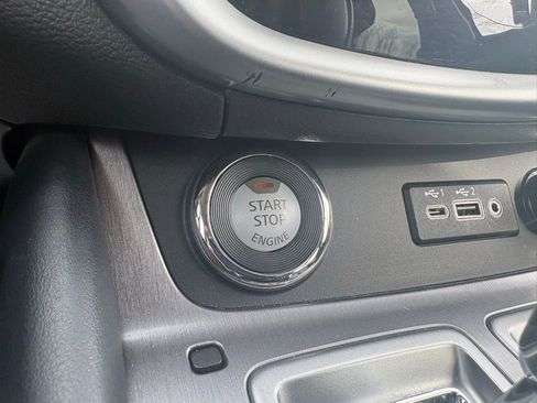 Used 2024 Nissan Murano SV w/ SV Midnight Edition Package image 35