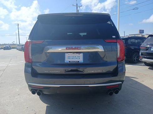 Used 2021 GMC Yukon Denali w/ Denali Ultimate Package AWD/4WD image 8
