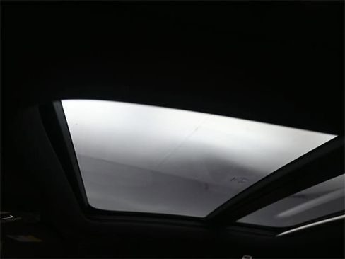 Certified 2024 Volvo S60 B5 Plus image 20