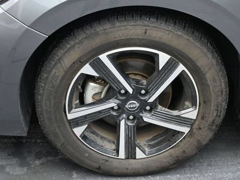 Used 2024 Nissan Sentra SV FWD image 38