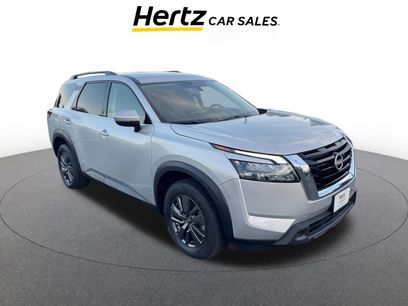 Used 2025 Nissan Pathfinder SV