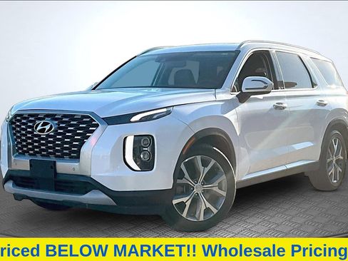 Used 2022 Hyundai Palisade SEL w/ 8P Bench Seat Package FWD image 1