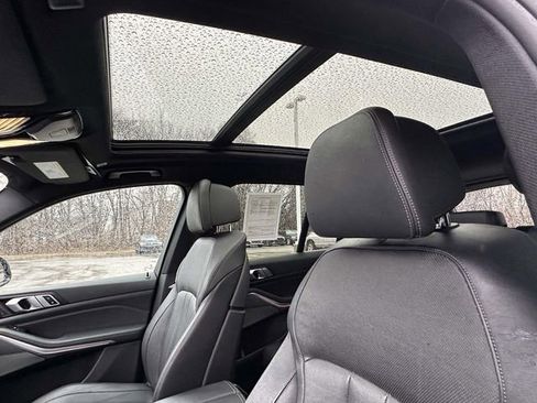 Used 2019 BMW X5 xDrive50i w/ M Sport Package image 25