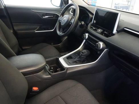 Used 2024 Toyota RAV4 XLE AWD/4WD image 22