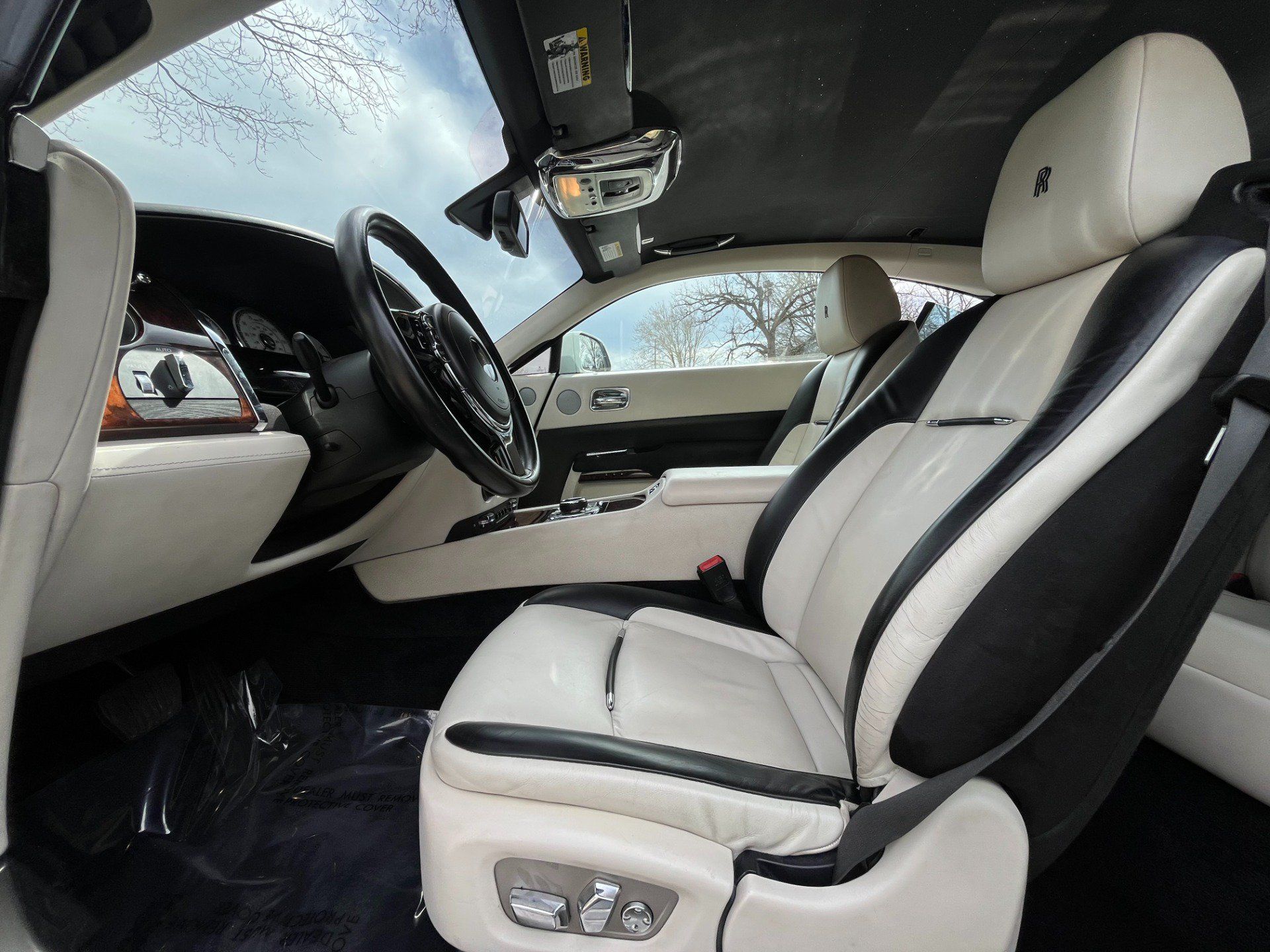 Used 2016 Rolls-Royce Wraith RWD image 48