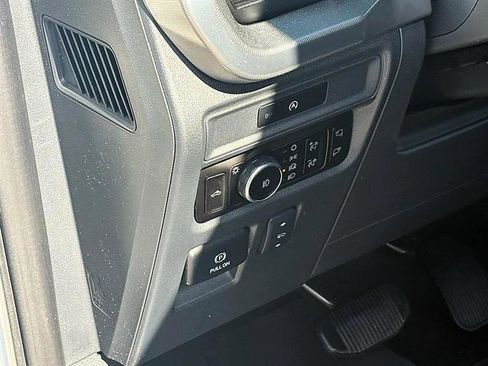 Used 2025 Ford F150 Lariat w/ Equipment Group 502A High AWD/4WD image 25