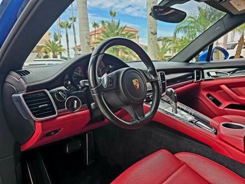 Used 2015 Porsche Panamera S image 71