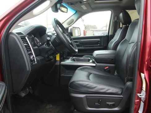 Used 2017 RAM 3500 Big Horn w/ Night Special Edition image 9