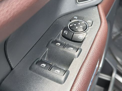 Used 2024 Ford Expedition Max Limited AWD/4WD image 9