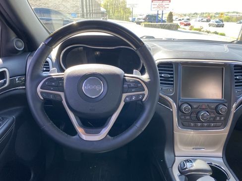 Used 2014 Jeep Grand Cherokee Overland w/ Advanced Technology Group image 25