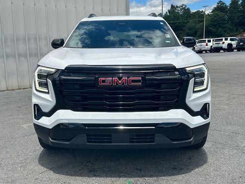 Used 2026 GMC Terrain Elevation w/ Elevation Premium Package FWD image 3