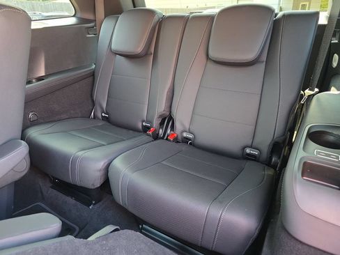 Certified 2025 Mercedes-Benz GLS 450 4MATIC image 13