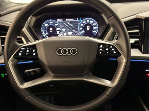 Used 2023 Audi Q4 e-tron Premium Plus w/ Premium Plus image 16