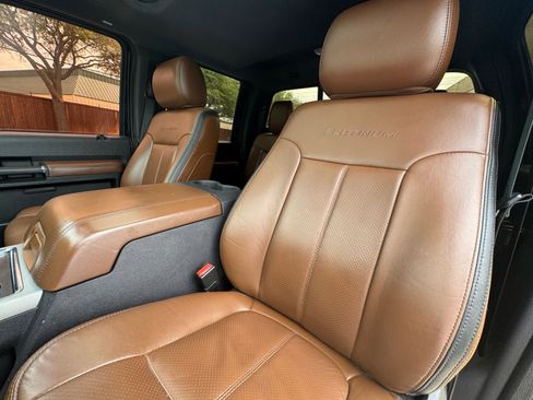 Used 2015 Ford F250 Platinum w/ FX4 Off-Road Package image 24