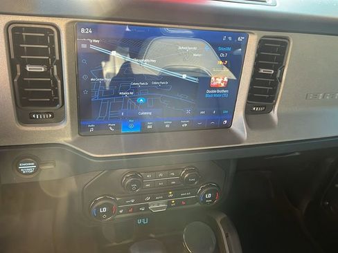Used 2024 Ford Bronco Outer Banks image 31