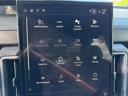 Used 2025 GMC Yukon Denali AWD/4WD image 35
