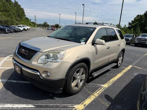 Used 2011 GMC Acadia SLT FWD image 1